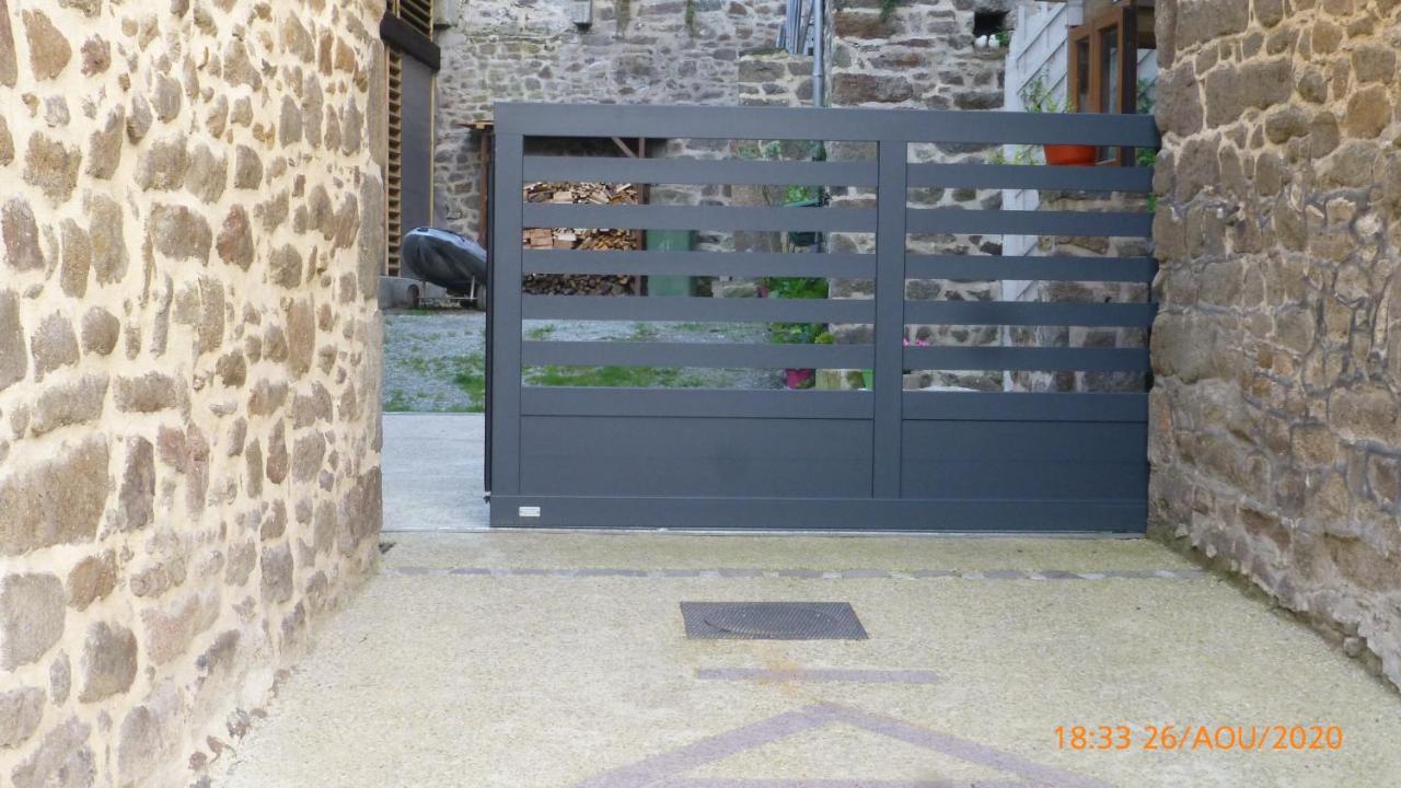 Le Logis De La Cour De Bretagne Au Port De Dinan Lanvallay Exteriör bild