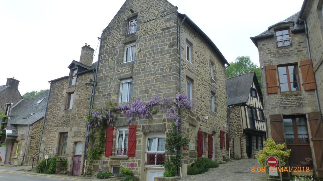 Le Logis De La Cour De Bretagne Au Port De Dinan Lanvallay Exteriör bild