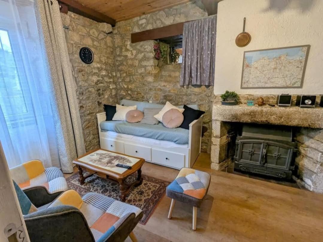 Le Logis De La Cour De Bretagne Au Port De Dinan Lanvallay Exteriör bild